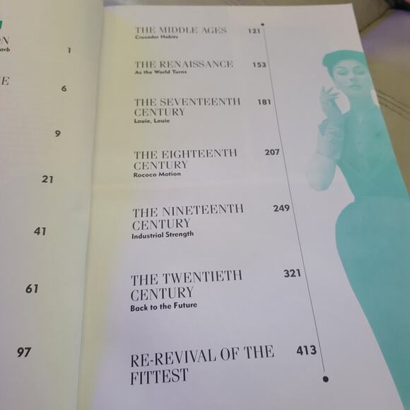 Book: Let there by clothes by Lynn Schnurnberger 40,000 yrs of Fashion Channel - Picture 6 of 10